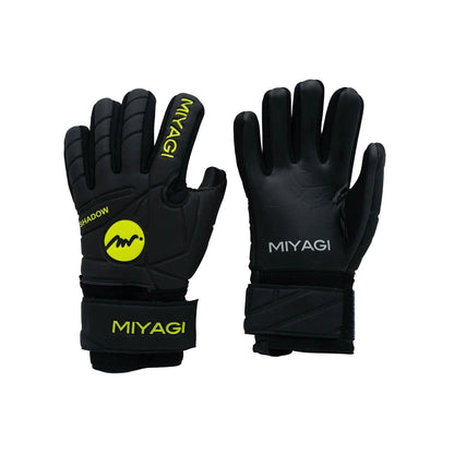 Guantes de arquero Miyagi Shadow MG019, detalle de la protección antifractura