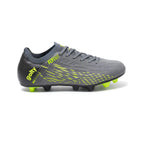Guayo de fútbol Golty New Future Flyknit color negro y verde, vista de la suela con tacos
