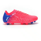 Guayo de fútbol Golty New Future Flyknit color rojo y azul, vista de la suela con tacos