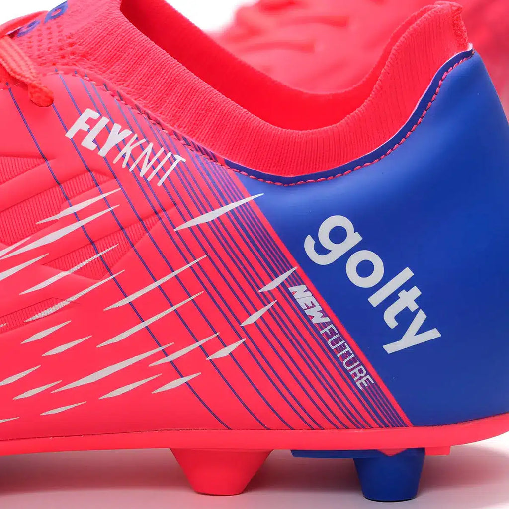 Guayo de fútbol Golty New Future Flyknit color rojo y azul, detalle del tejido Flyknit